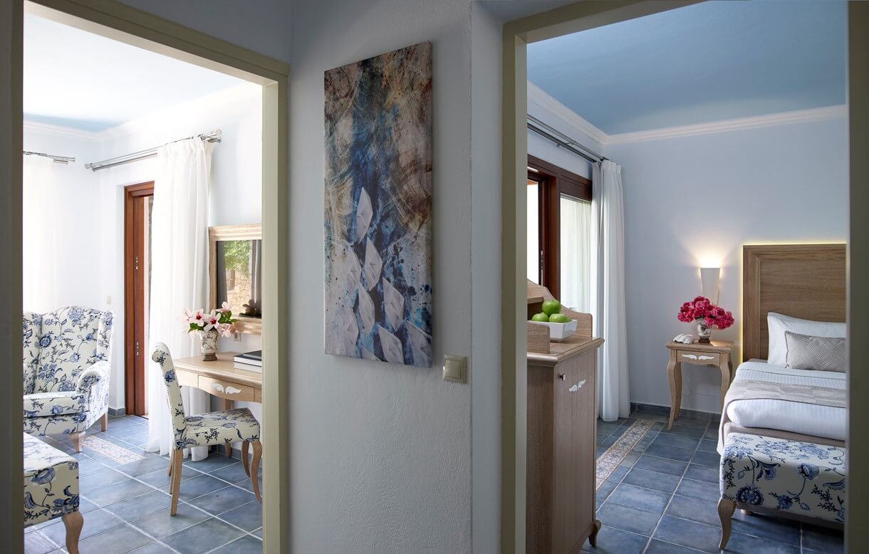 family_room_sea_view1