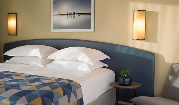 PE- EXECUTIVE ROOM_0