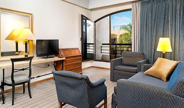 623x366_0002_Family Unit - Living Room