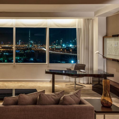 club-intercontinental-1-bed-suite-living-room_51093453917_o