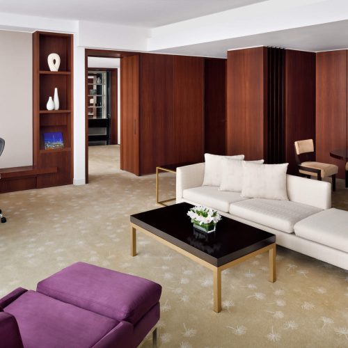 one-bedroom-suite-living-room_51094171000_o